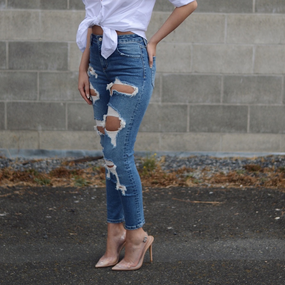 Distressed High Rise Ankle Denim